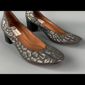 $SOLD$ LANVIN Paris Metallic Jacquard Leopard Pump EU 38/US 7.5